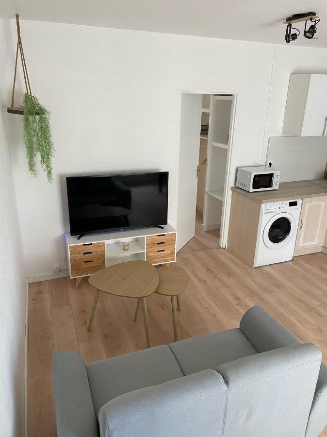 Appart Avec Chambre Lumineux Et Chaleureux 르불루 외부 사진